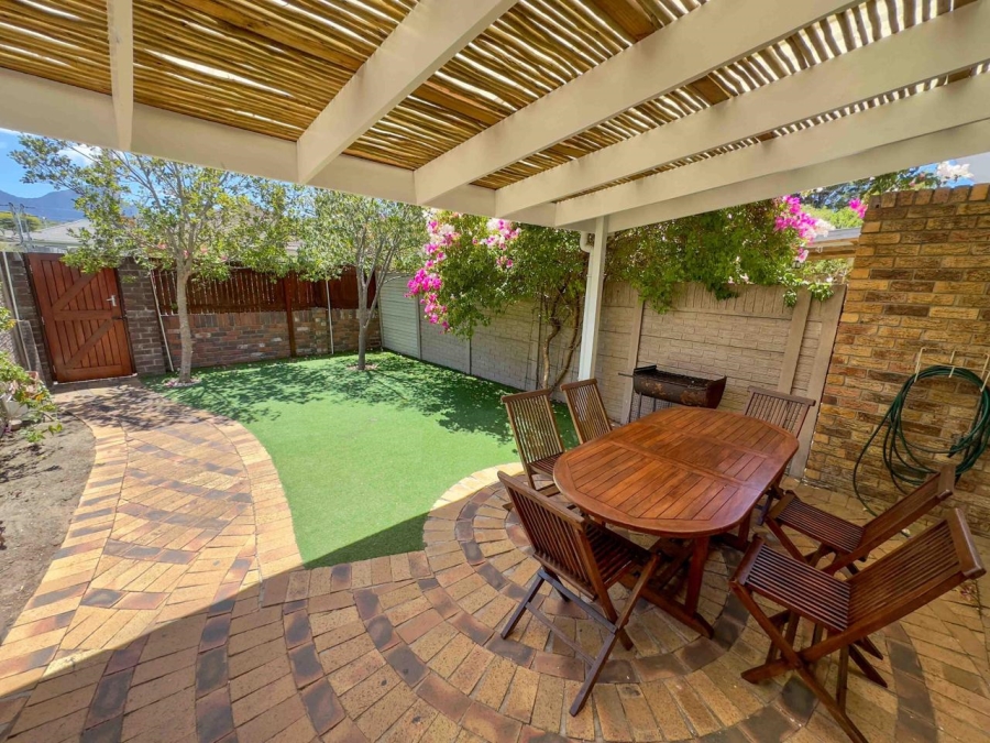 To Let 2 Bedroom Property for Rent in Plumstead Western Cape